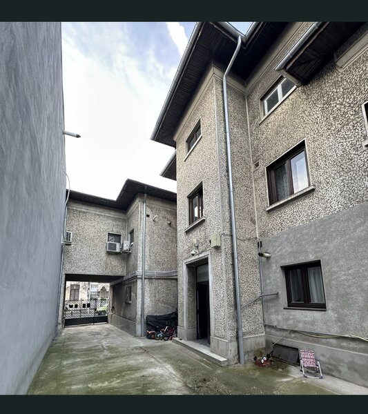 Piata Unirii, ultracentral, kilometrul 0, apartament in vila,